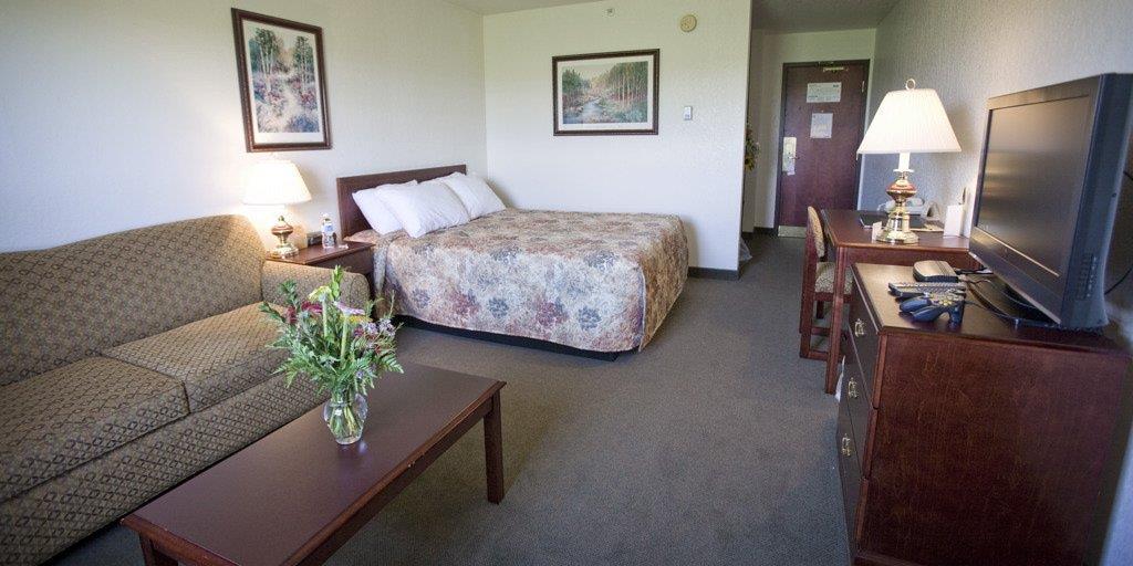 Service Plus Inns And Suites Grande Prairie Zimmer foto